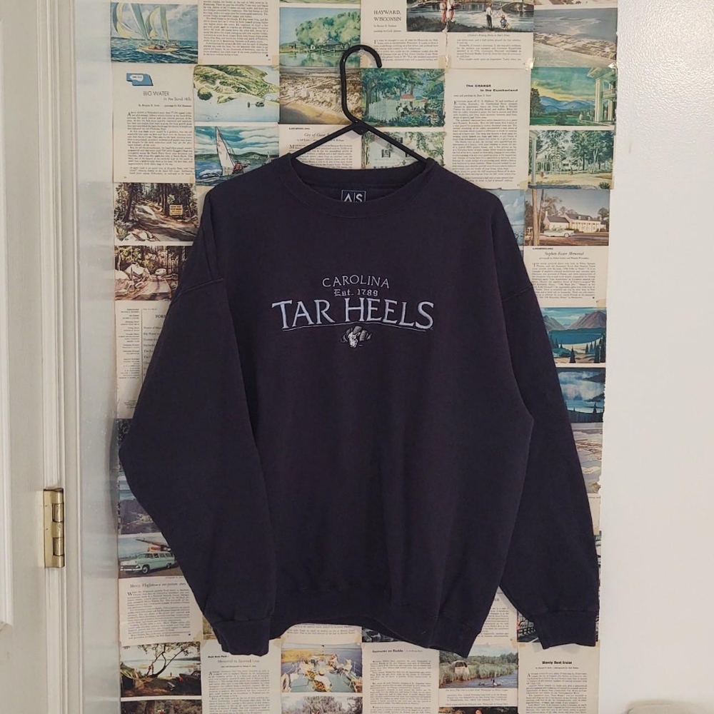 UNC Tarheels Sweatshirt